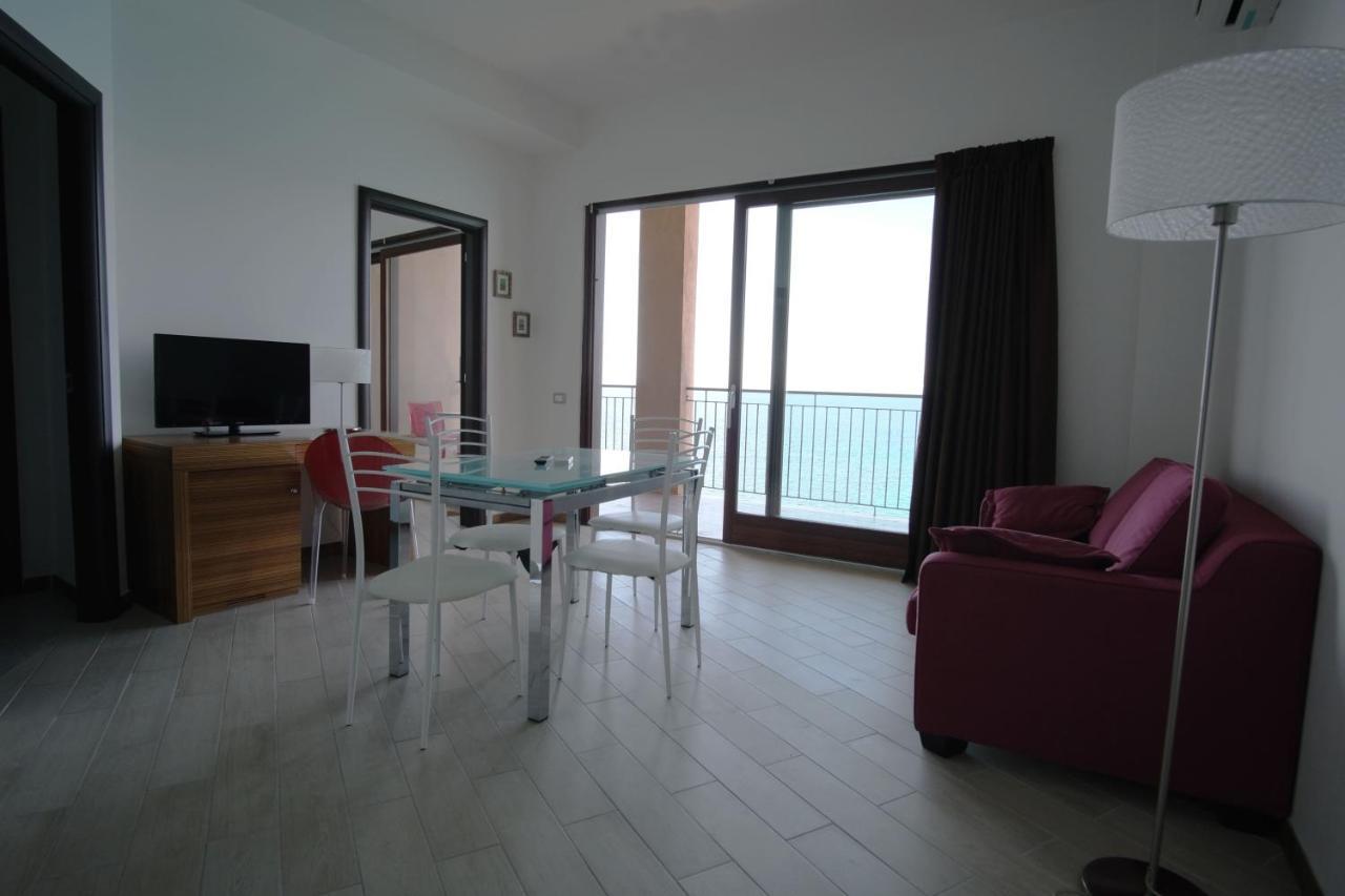 Nuraghe Apartments Teulada Extérieur photo